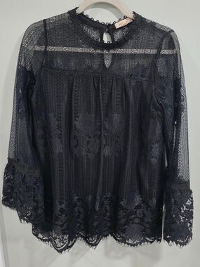 paper tee Navy Lace Long-Sleeve Sheer Blouse